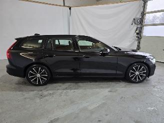 Volvo V-60 2.0 T6 Plug-in hybrid AWD Plus Dark picture 9