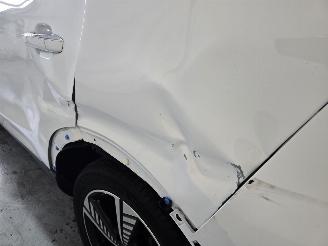 MG ZS EV Luxury 45 kWh picture 14