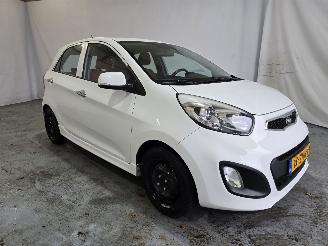 Schadeauto Kia Picanto 1.0 CVVT Design Ed. 2013/3