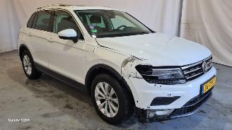 Coche accidentado Volkswagen Tiguan 1.4 TSI Comfortline Business 2018/6