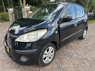 Vaurioauto  passenger cars Hyundai I-10 1.1 Active 2008/9