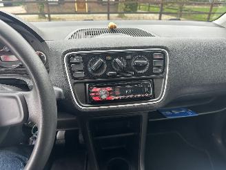 Volkswagen Up! 1.0 take up! BlueM. picture 12