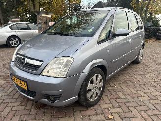 damaged passenger cars Opel Meriva 1.6-16V Temptation 2008/9