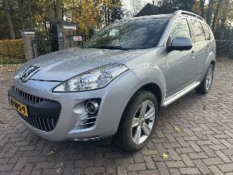 Damaged car Peugeot 4007 2.4 GT 7 persoons 4 wd 2009/1