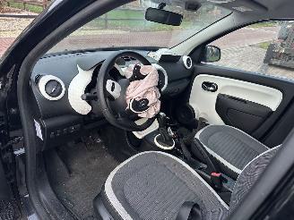 Renault Twingo 1.0 SCe Collection picture 11