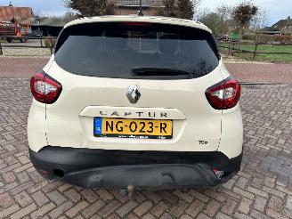 Renault Captur 0.9 TCe Dynamique picture 8