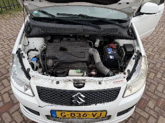 Suzuki SX4 1.6 Comfort picture 13
