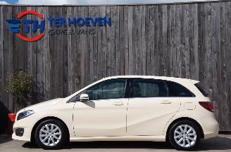 Damaged car Mercedes B-klasse B180D Airco Navi Cruise Stoelverwarming Turbo Kapot! 80KW Euro 6 2018/3