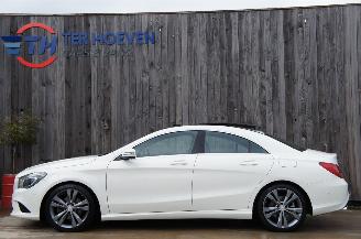 Voiture accidenté Mercedes Cla-klasse CLA 180d Airco Cruise Navi Pano Bi-Xenon 80KW Euro 6 2017/1