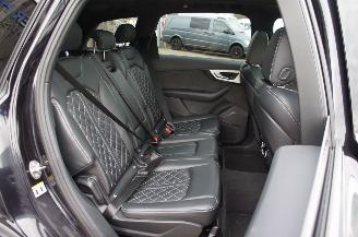 Audi SQ7 4.0 TDi V8 Quattro Airco Navi Pano Head UP Nightvision Softclose 320KW Euro 6 picture 13