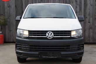 Volkswagen Transporter T6 2.0 TDi L1H1 9-Persoons Airco 62KW Euro 6 picture 6