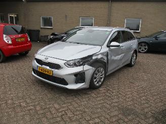Kia Ceed 1.0 T-GDI-Dyn PlusL Sportswagon picture 3