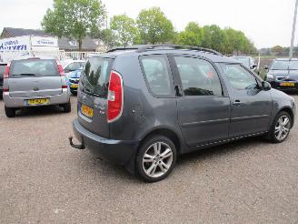 Skoda Roomster 1.6-16V Comfort picture 7