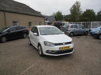 Vaurioauto  passenger cars Volkswagen Polo 1.2 TSI Comfortline NAP 5drs 2016/7