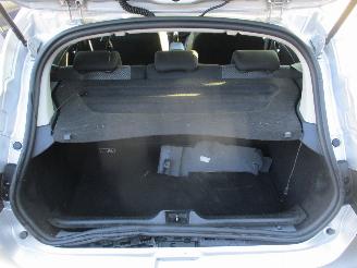 Renault Clio 0.9 TCe Expression 5drs picture 26