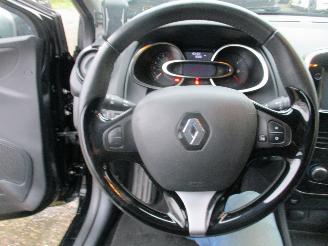 Renault Clio 0.9 Tce Iconic picture 25