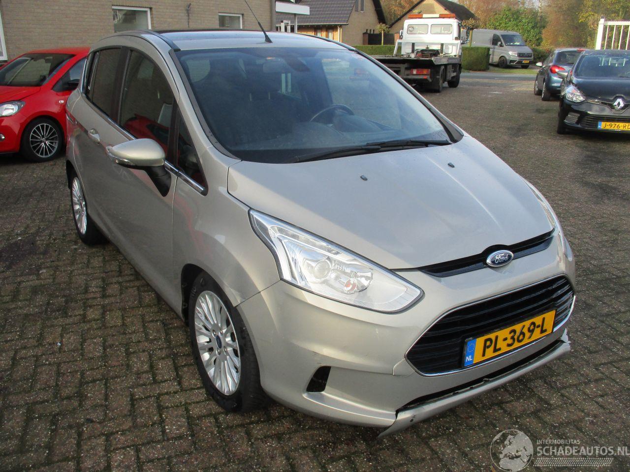 Ford B-Max 1.0 EcoBoost Titanium