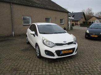 Coche accidentado Kia Rio 1.2 CVVT Plus Pack Airco NAP 2012/9