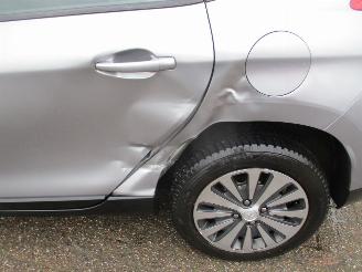 Peugeot 2008 1.2 PT BL Executive picture 9