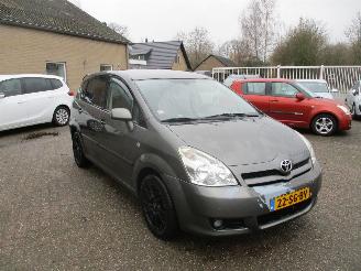 krockskadad bil auto Toyota Corolla-verso 1.8 VVT-i Sol 2006/1
