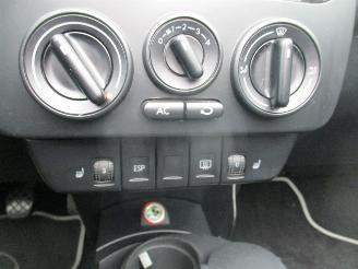 Volkswagen New-beetle 1.4-16V Trendline picture 16