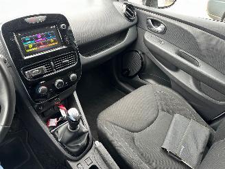 Renault Clio Estate 0.9 TCe Limited picture 10