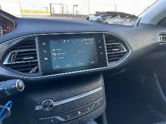 Peugeot 308 1.2 PureTech Automaat Blue Lease Premium picture 13