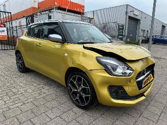 Damaged car Suzuki Swift 1.2 Comfort Smart Hybrid 2023/4