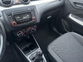 Suzuki Swift 1.2 Comfort Smart Hybrid picture 12