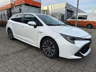 uszkodzony samochody osobowe Toyota Corolla Touring Sports 1.8 Hybrid Business Intro 2019/9