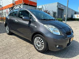 Schadeauto Toyota Yaris 1.3 VVTi Aspiration 2010/9