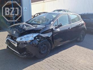 Salvage car Peugeot 208 208 I (CA/CC/CK/CL), Hatchback, 2012 / 2019 1.2 Vti 12V PureTech 2019