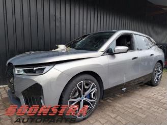 Autoverwertung BMW iX iX (I20), SUV, 2021 xDrive40 77 kWh 2023/7