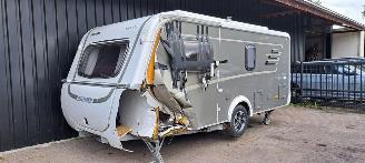 desmontaje caravana Hymer  Hymer Feeling 425 Hefdak Thule Zakluifel 2017/4