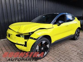  Volvo EX30 EX30, SUV, 2023 Single Motor Extended Range 69 kWh 2024/4