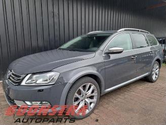 disassembly passenger cars Volkswagen Passat Passat Alltrack (365), Combi, 2012 / 2014 2.0 TDI 16V 177 4Motion 2014/7