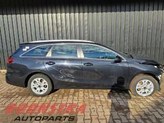 Kia Cee d Ceed Sportswagon (CDF), Combi 5-drs, 2018 1.0i T-GDi 12V 120 Eco-Dynamics+ picture 3