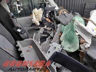 Volkswagen Crafter Crafter (SY), Bus, 2016 2.0 TDI FWD picture 26