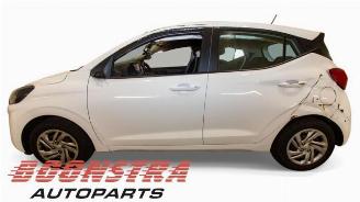 Hyundai I-10 i10, Hatchback, 2019 1.0 12V picture 2