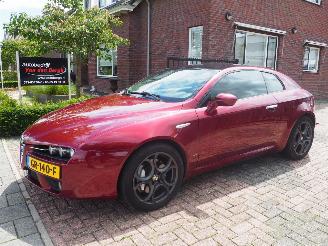 Damaged car Alfa Romeo Brera 3.2 jts q4 skywindow 2007/1