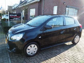 krockskadad bil auto Mitsubishi Space-star 1.0 Entry 2015/2