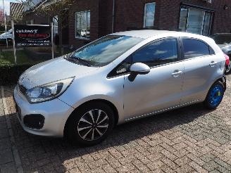Coche accidentado Kia Rio 1.2 plus pack 2011/11