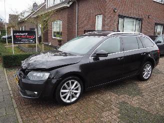 Schadeauto Skoda Octavia 1.6TDI Ambition Businessline 2015/4