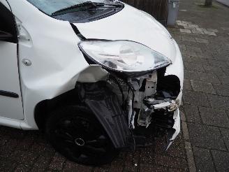 Peugeot 107 1.0 Active Automaat picture 11