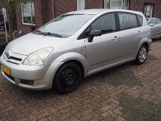 Vaurioauto  passenger cars Toyota Corolla-verso 1.8 VVT-i Sol 7Persoons 2004/4