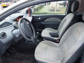 Renault Twingo 1.2-16VCollection picture 23