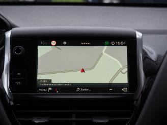 Peugeot 208 1.2 PureTech Blue lion picture 17