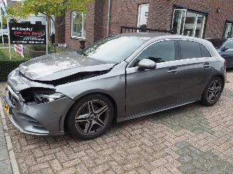 uszkodzony samochody osobowe Mercedes A-klasse 200 Business Solution AMG 2018/6