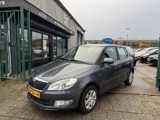 Vaurioauto  passenger cars Skoda Fabia 1.2 TSI AIRCO 2011/1