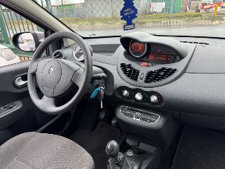 Renault Twingo 1.2 16V AIRCO picture 8